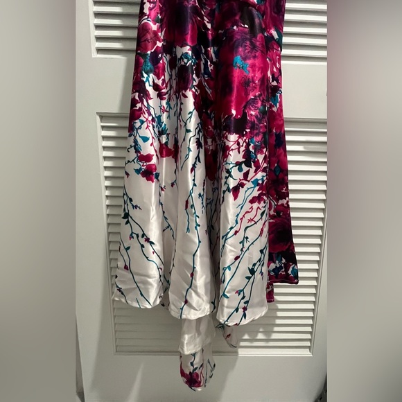 Caché Floor Length Floral Dress - Picture 7 of 13